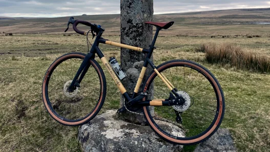 vélo gravel en bambou