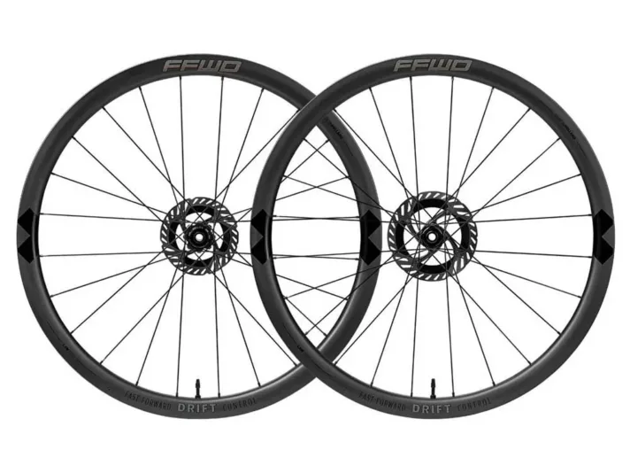 ffwd jeu de roues gravel drfit control dt240 cl disc tubeless.webp