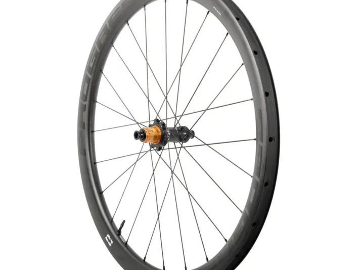 progress roue arriere de gravel grx40 cl disc tubeless 1.webp