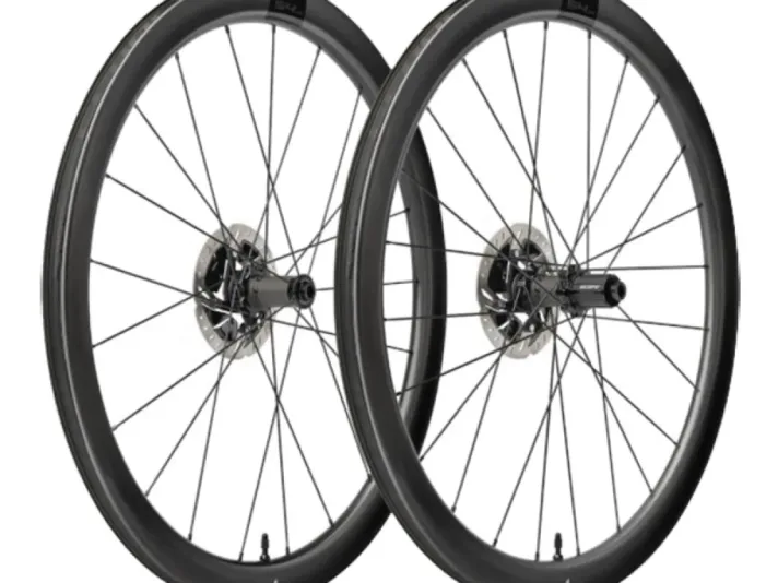scope jeu de roues de route s4.a cl disc tubeless.webp