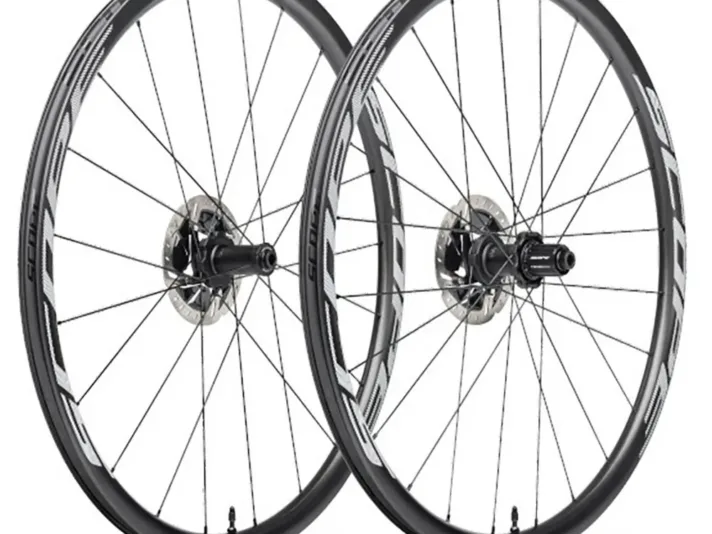 scope jeu de roues gravel r3.a cl disc tubeless.webp