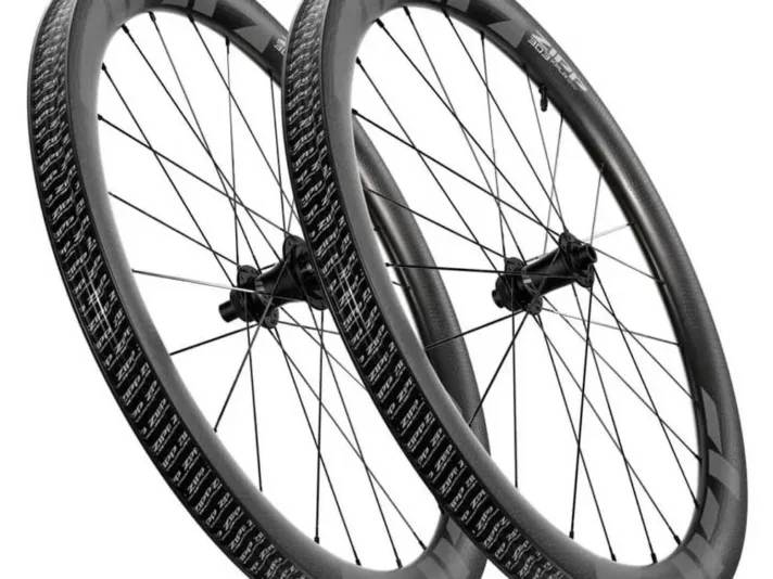 zipp jeu de roues gravel 303 xplr sw cl disc tubeless 1.webp